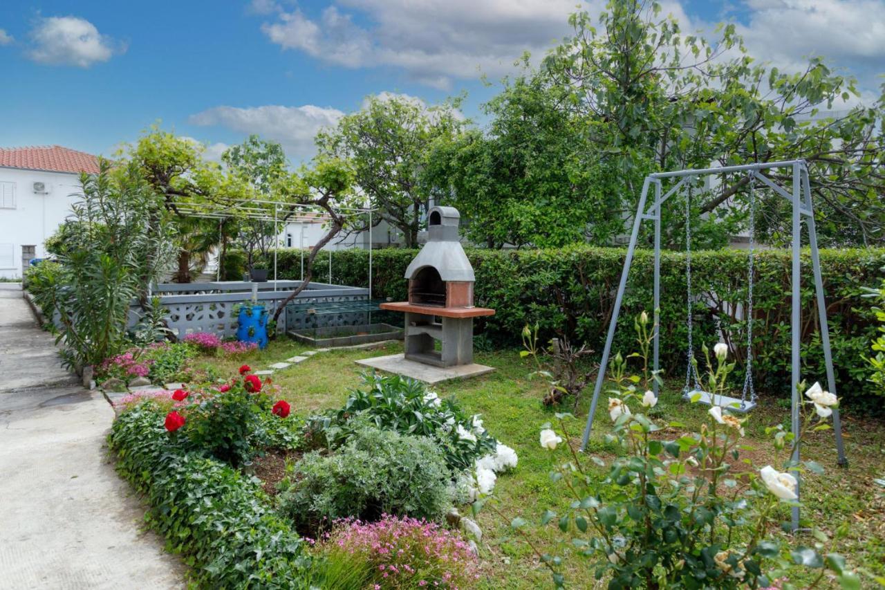 Apartman Laura Krk Town Exterior photo